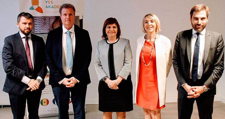 Gastón Schulmeister, Gerardo Millmann, Patricia Bullrich, Béatrice Angrand et David Knecht 